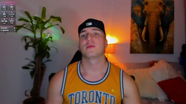 Snapshot of liam_oficial02 chatting on February 28, 7:26 am liam oficial02 online show from February 28, 7:26 am