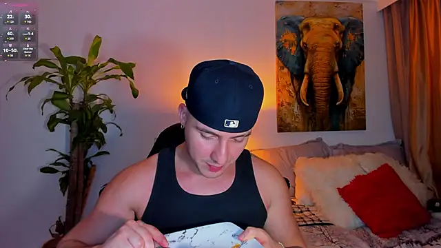 Snapshot of liam_oficial02 chatting on March 21, 5:11 am liam oficial02 online show from March 21, 5:11 am