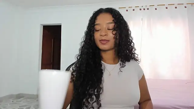 avellanatammy online show from February 16, 9:33 pm