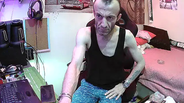 Aktorihann online show from June 18, 2:23 am