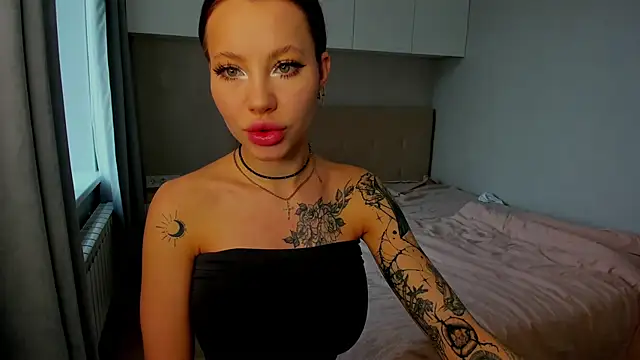 Snapshot of Patricia_bloom chatting on October 16, 2:23 am Patricia bloom online show from October 16, 2:23 am