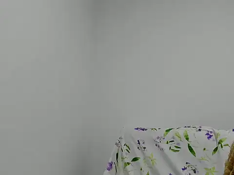 SamanthaBeke online show from April 30, 11:38 am