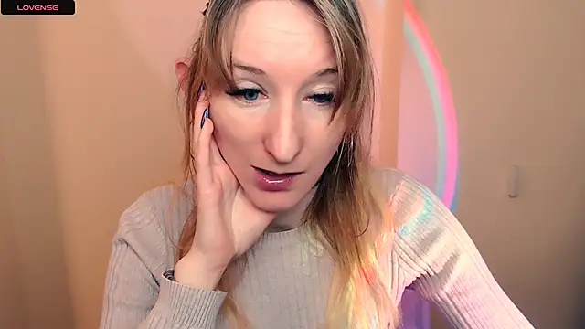 Snapshot of AmandaSell chatting on October 24, 7:16 am AmandaSell online show from October 24, 7:16 am