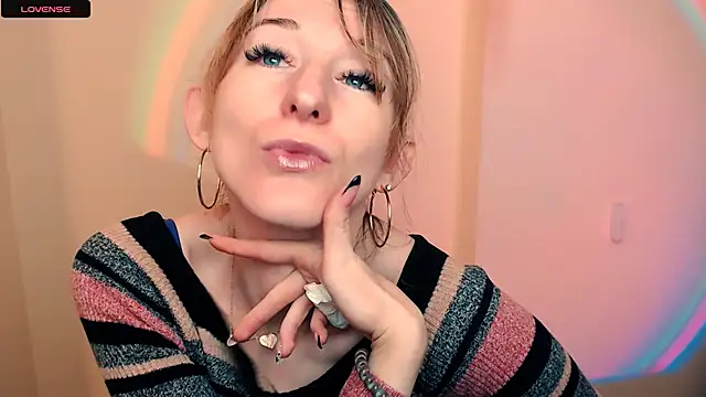 Snapshot of AmandaSell chatting on November 4, 9:08 am AmandaSell online show from November 4, 9:08 am