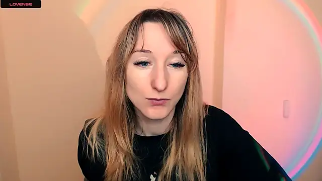 Snapshot of AmandaSell chatting on November 13, 8:24 am AmandaSell online show from November 13, 8:24 am