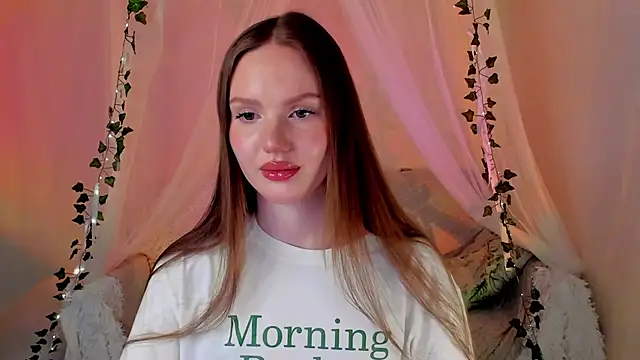 Snapshot of MishkaMe chatting on March 14, 3:36 pm MishkaMe online show from March 14, 3:36 pm