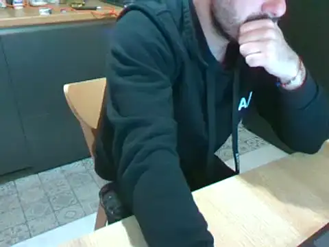 giorgakaci69 online show from December 9, 12:01 am