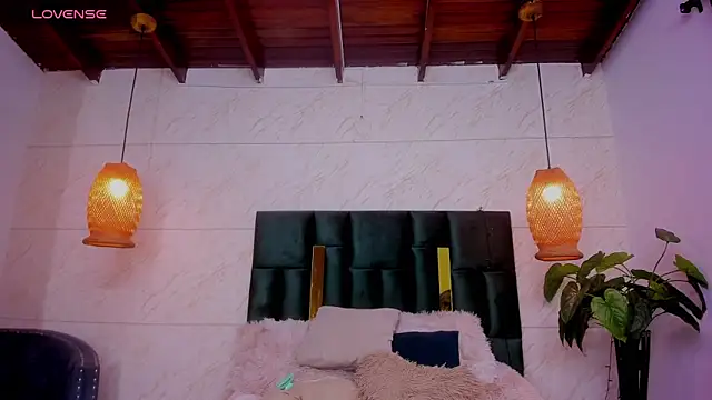 Snapshot of Taiissa_ chatting on March 12, 7:38 pm Taiissa online show from March 12, 7:38 pm