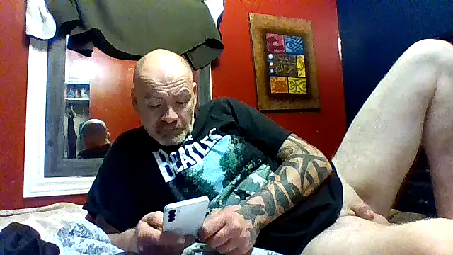Snapshot of tinycock74tny chatting on October 20, 4:24 am tinycock74tny online show from October 20, 4:24 am