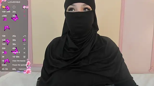 nashi ra online show from April 25, 1:41 pm