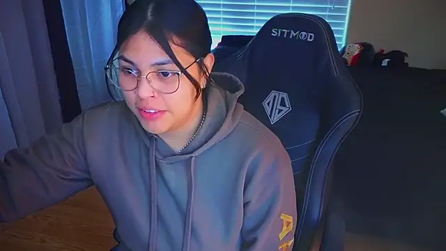 Snapshot of miacanela_xo chatting on February 22, 11:46 pm miacanela xo online show from February 22, 11:46 pm