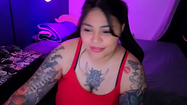 Snapshot of miacanela_xo chatting on June 30, 12:33 am miacanela xo online show from June 30, 12:33 am