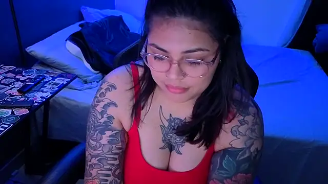 Snapshot of miacanela_xo chatting on July 19, 1:20 am miacanela xo online show from July 19, 1:20 am