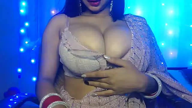 Snapshot of Naughty_nikkii chatting on March 8, 11:37 am Naughty nikkii online show from March 8, 11:37 am