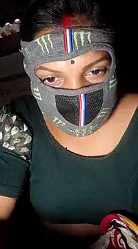 HotSexyBoudi online show from December 22, 9:00 am