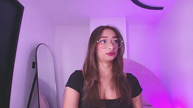 vale ross  online show from February 18, 3:02 am