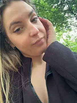 LiliMorganxxx online show from April 28, 10:31 am