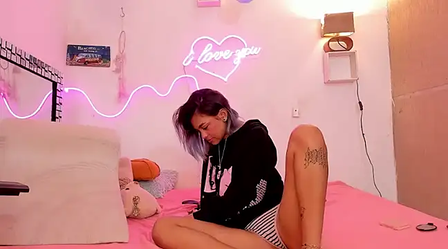 lilith horny online show from December 20, 9:54 am