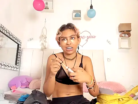 lilith horny online show from May 13, 11:33 pm