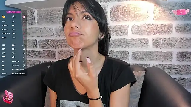Snapshot of Tamaraakins chatting on February 24, 8:47 pm Tamaraakins online show from February 24, 8:47 pm