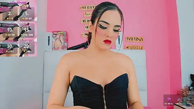 Snapshot of valentina_princess_ chatting on June 30, 2:23 am valentina princess online show from June 30, 2:23 am