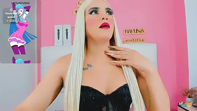 Snapshot of valentina_princess_ chatting on July 29, 4:43 am valentina princess online show from July 29, 4:43 am