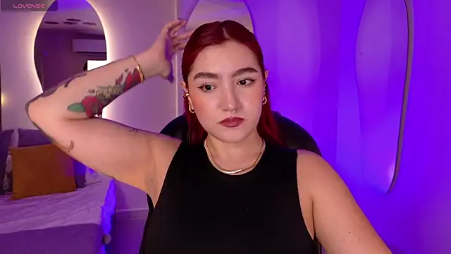 ViolettCastel online show from November 25, 7:14 pm