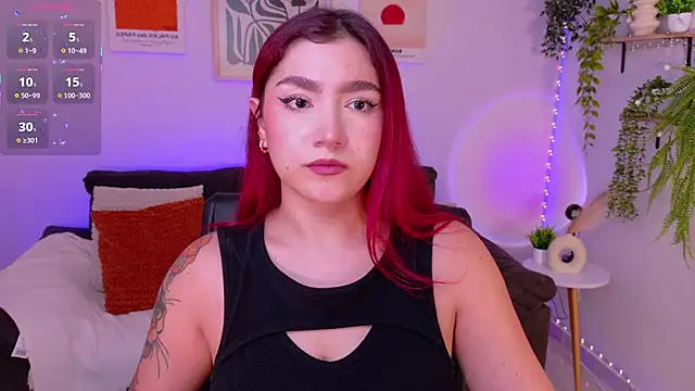 Snapshot of ViolettCastel chatting on May 24, 8:03 pm ViolettCastel online show from May 24, 8:03 pm