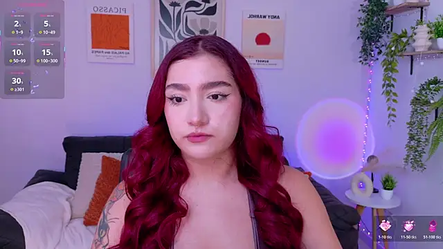 Snapshot of ViolettCastel chatting on June 11, 7:23 pm ViolettCastel online show from June 11, 7:23 pm
