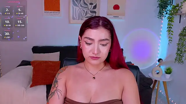 ViolettCastel online show from June 24, 12:20 am