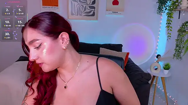 ViolettCastel online show from June 26, 12:26 am