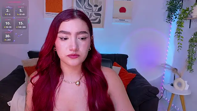 ViolettCastel online show from July 11, 11:50 pm