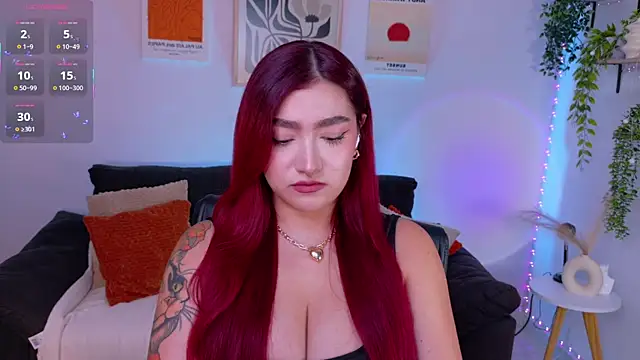 ViolettCastel online show from July 12, 11:40 pm