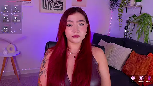 ViolettCastel online show from July 31, 11:15 pm