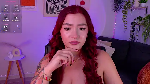 ViolettCastel online show from August 5, 12:24 am