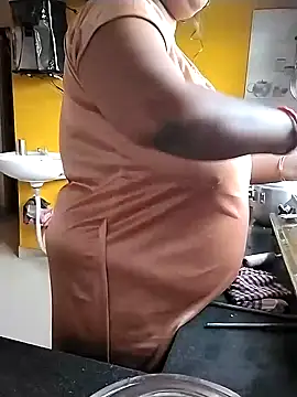 Snapshot of ANUBHABI chatting on February 11, 2:03 am ANUBHABI online show from February 11, 2:03 am