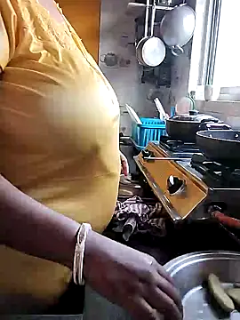 Snapshot of ANUBHABI chatting on March 7, 2:36 am ANUBHABI online show from March 7, 2:36 am