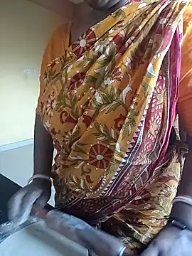 Snapshot of ANUBHABI chatting on November 10, 2:21 am ANUBHABI online show from November 10, 2:21 am