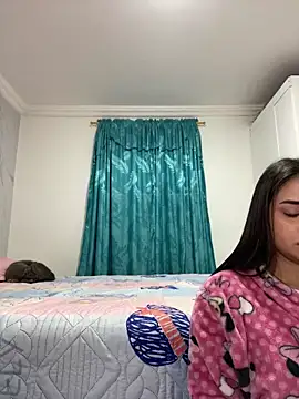 Kimmymadison- online show from March 22, 5:33 am
