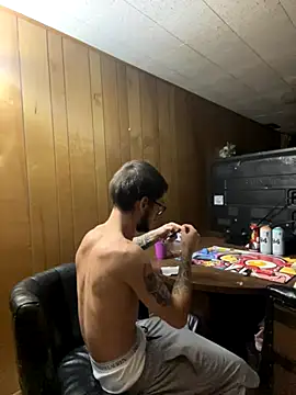 Snapshot of hungkubenski chatting on October 6, 7:06 am hungkubenski online show from October 6, 7:06 am