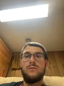 Snapshot of hungkubenski chatting on October 13, 12:32 am hungkubenski online show from October 13, 12:32 am