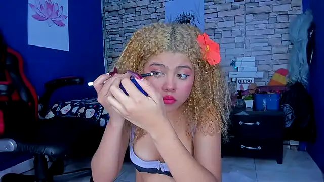 sofiacastillo01 online show from February 27, 5:26 pm