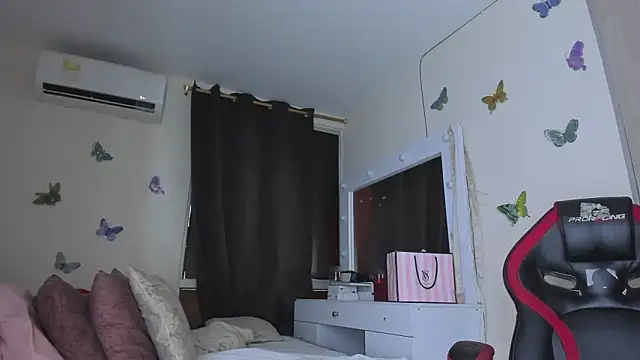 sofiacastillo01 online show from October 4, 3:32 pm