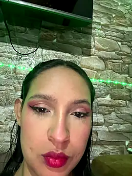 twohornys online show from December 18, 11:11 pm