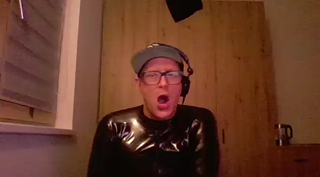 Bigthroaterboy online show from February 16, 12:52 am