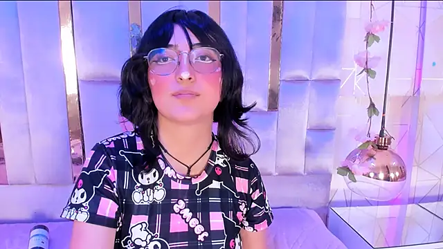 SaraMartini1 online show from March 11, 10:51 am