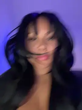 Snapshot of HaileyDiana chatting on May 4, 3:08 pm HaileyDiana online show from May 4, 3:08 pm