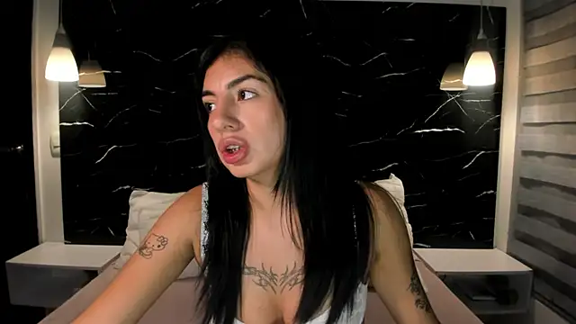 ANTONELLA  ROUSE  online show from December 22, 4:39 am