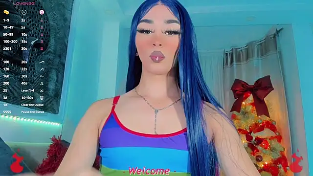 Snapshot of Baby_Aliz chatting on November 13, 8:35 am Baby Aliz online show from November 13, 8:35 am