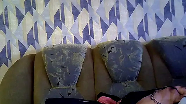 Snapshot of AnitaWillias chatting on May 6, 1:25 am AnitaWillias online show from May 6, 1:25 am